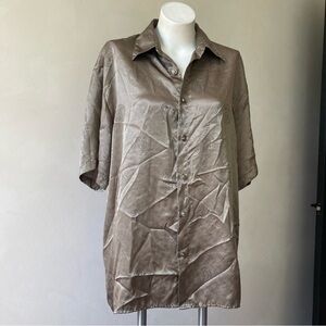 Donaldo | Vintage Lion Embroidered Silky Button Down Short Sleeve Shirt